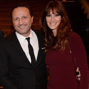 En effet, l'ancienne Miss France quitte la France pour l'Espagne.

Exclusif - Arthur (Jacques Essebag) et sa compagne Mareva Galanter - Dîner de gala et vente aux enchère pour l'association "Sauveteurs sans frontières" ("Qui sauve une vie sauve l'humanité") à l'hôtel du collectionneur à Paris, France, le 13 février 2018. © Rachid Bellak/Bestimage