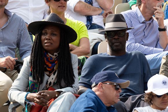 Kareen Guiock Thuram, Lilian Thuram en tribune lors de la finale masculine 2025 de Roland Garros le 08 juin 2025 à Paris, France. Photo par Nasser Berzane/ABACAPRESS.COM