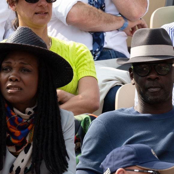 Kareen Guiock Thuram, Lilian Thuram en tribune lors de la finale masculine 2025 de Roland Garros le 08 juin 2025 à Paris, France. Photo par Nasser Berzane/ABACAPRESS.COM