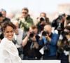 Un film sélectionné au Festival de Cannes dans la section Cannes Premières et pour lequel Amel a enfilé sa plus belle robe pour fouler le tapis rouge lors du 78ème Festival International du Film de Cannes.
Amel Bent au photocall du film "Ma Frère" lors du 78ème Festival International du Film de Cannes, au Palais des Festivals à Cannes, France, le 22 mai 2025. © Jacovides-Moreau/Bestimage