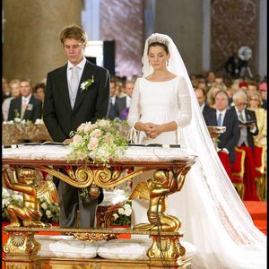 Emmanuel-Philibert de Savoie et Clotilde Courau à leur mariage à la Basilique Sainte Marie des Anges à Rome 25 septembre 2003 AGENCE / BESTIMAGE