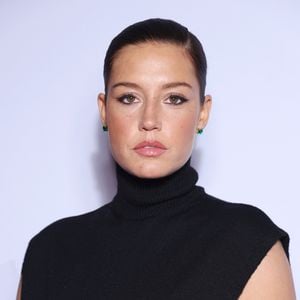 Dans un extrait de la chaîne YouTube Léna retournement de situations, Adèle Exarchopoulos évoque ses inquiétudes concernant l’impact des écrans sur son fils Ismaël, âgé de huit ans.

Adèle Exarchopoulos - People au photocall de la soirée "GQ Men of the Year awards 2024" à l'hôtel Plaza à Paris.
© Denis Guignebourg / Bestimage