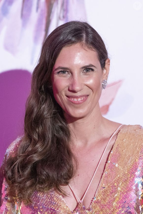 Quoi de mieux pour la belle-fille de Caroline de Monaco, pour présenter ses créations aux motifs Bengale, que de l'incarner avec sa fille !

Tatiana Santo Domingo lors du Bal de la Rose 2022 au Sporting Club de Monaco en faveur de la Fondation Princesse Grace le 8 juillet 2022. © Cyril Moreau / Pool Monaco / Bestimage