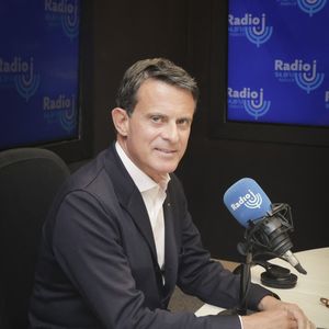 Exclusif - Manuel Valls - Enregistrement de l'émission de F.Haziza, diffusée le 30 avril, sur Radio J à Paris. Le 27 avril 2023
© Jack Tribeca / Bestimage