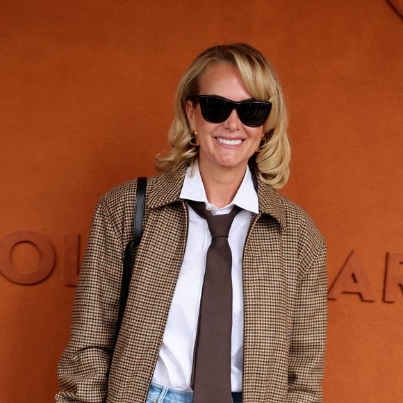 Laeticia Hallyday au village lors des Internationaux de France de Tennis de Roland Garros 2025, à Paris, France, le 6 juin 2025. © Jacovides-Moreau/Bestimage