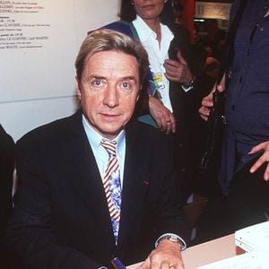 Pascal Sevran au quinzième salon du livre

BOWEN / BESTIMAGE