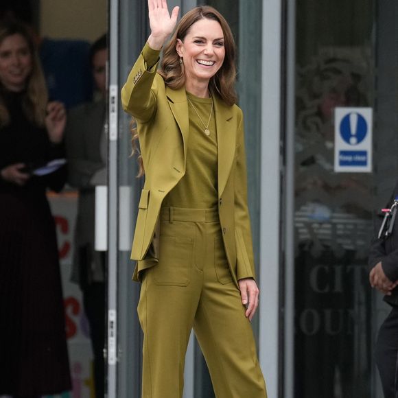 Kate Middleton, princesse de Galles, lors d'une visite à Home-Start à Oxford, le 9 octobre 2025. Home-Start UK se prépare à déployer une formation auprès de son réseau de 9 000 bénévoles sur la base de la série explicative du Centre for Early Childhood de la Royal Foundation. Photo : PA Photo/ Bestimage