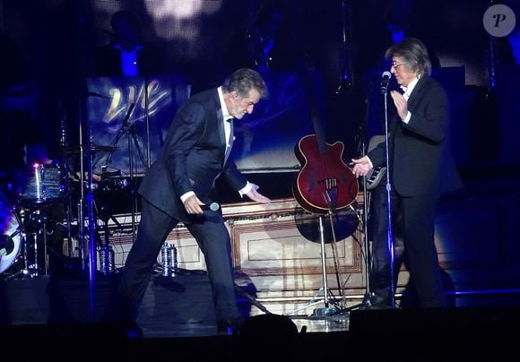 Eddy Mitchell et Jacques Dutronc - Premier concert "Les Vieilles Canailles" au POPB de Paris-Bercy à Paris, du 5 au 10 novembre 2014.