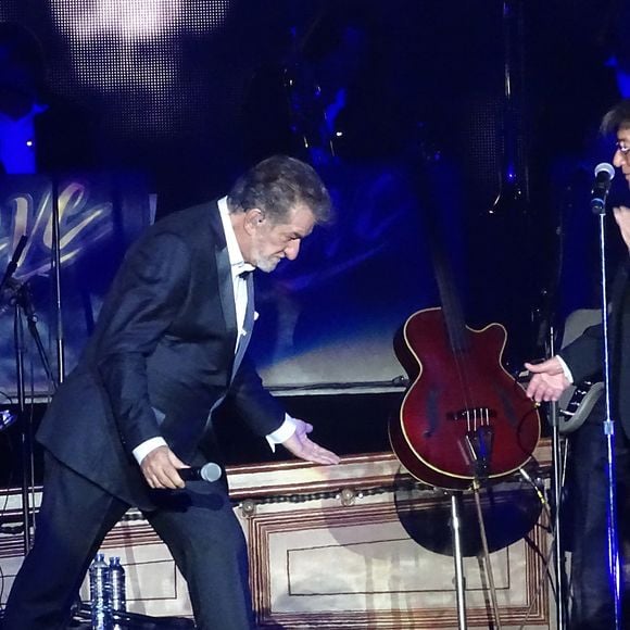Eddy Mitchell et Jacques Dutronc - Premier concert "Les Vieilles Canailles" au POPB de Paris-Bercy à Paris, du 5 au 10 novembre 2014.