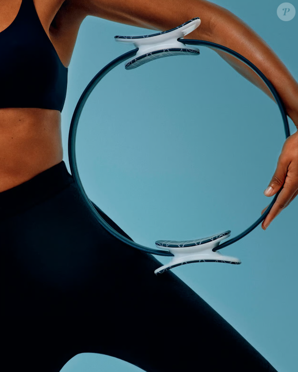 Elle repose ainsi sur trois piliers majeurs : le sport doux, le sommeil et la pleine conscience.

La maison Dior lance une gamme sport de luxe.