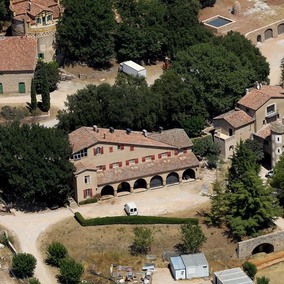 Vue aérienne du château de Miraval, propriété de Brad Pitt et Angelina Jolie à Correns, France, le 10 août 2012. Photo by ABACAPRESS.COM