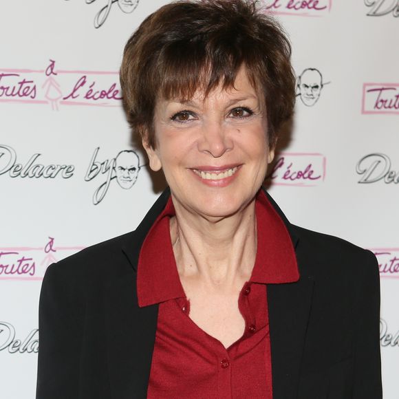 Catherine Laborde - Petit-déjeuner presse de présentation des boîtes de biscuits Delacre décorées par Christian Lacroix, au profit de l'association "Toutes à l'école", à La Belle Époque à Paris. Le 24 septembre 2015. Christophe Clovis / Bestimage