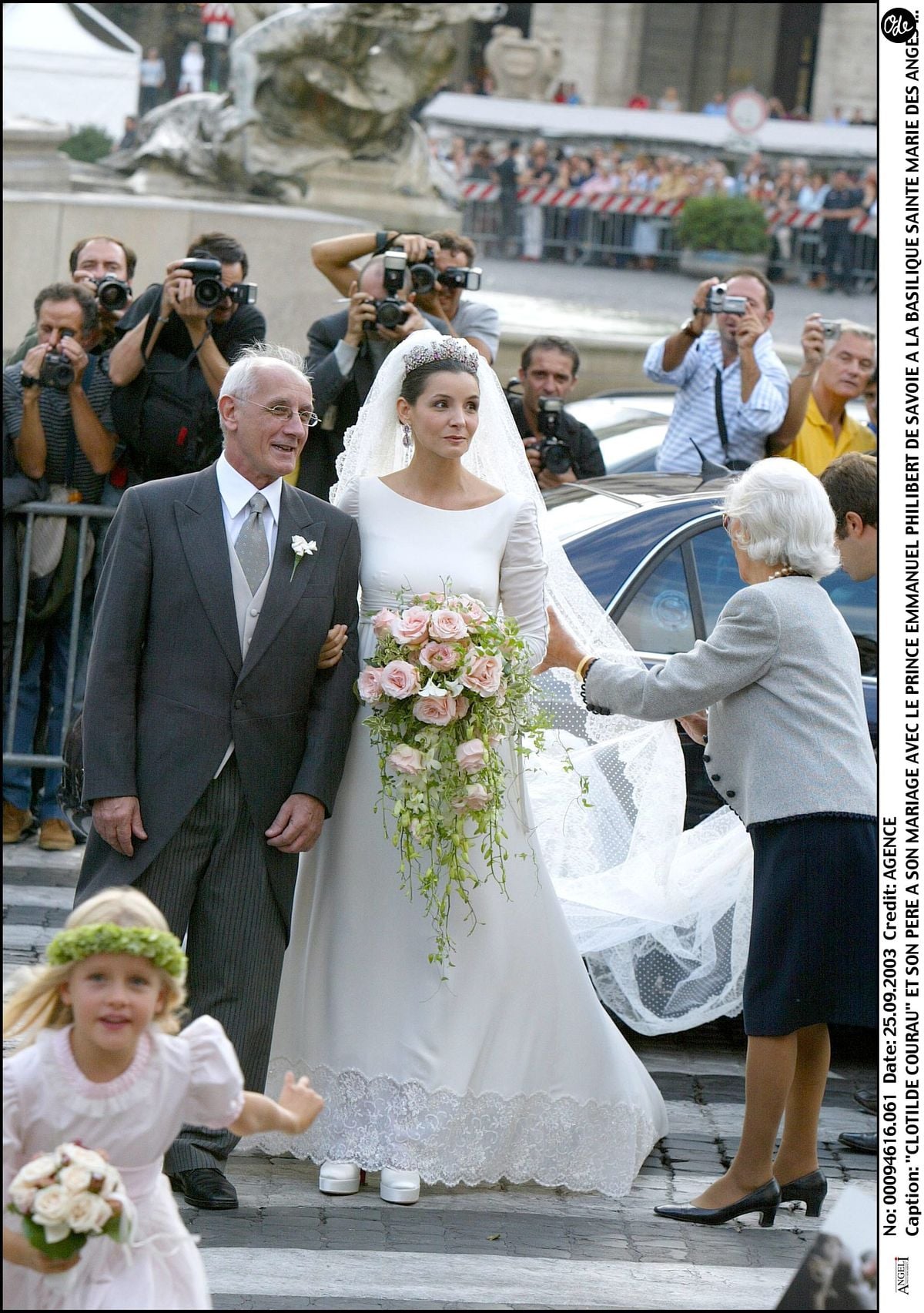 Photo : Clotilde Courau à son mariage à la Basilique Sainte Marie des ...