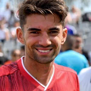 Enzo Zidane a fait une très belle surprise à ses fans en dévoilant les coulisses d'une collaboration inédite avec son père.
Enzo Zidane signe à Rodez © Norbert Scanella/Panoramic/Bestimage