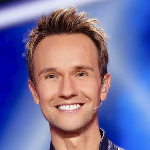 Cyril Féraud est actuellement à l'antenne chaque vendredi pour la nouvelle saison de "La Carte aux Trésors".

Exclusif - Cyril Féraud - Enregistrement de l'émission "Le Quiz des Champions" aux Studios 130 à Saint-Denis, présentée par C.Féraud et diffusée le 21 septembre à 21h10 sur France 2. 
© Christophe Clovis / Bestimage