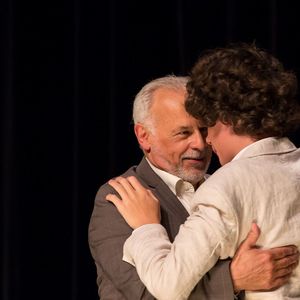 Exclusif - Francis Perrin et son fils Louis - Francis Perrin fête ses 50 ans de carrière et revient sur scène pour une soirée spéciale avec "Molière malgré Moi" au théâtre de la Gaîté-Montparnasse à Paris le 18 juin 2016 entouré de sa famille et ses amis.
© Romuald Meigneux / Bestimage