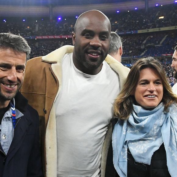 Amélie Mauresmo et Teddy Riner ont retrouvé un autre champion, Tony Estanguet

Tony Estanguet, Teddy Riner, Amélie Mauresmo au match de rugby du Tournoi des Six Nations France contre Angleterre au Stade de France à Saint-Denis le 14 mars 2026

© Lionel Urman / Bestimage