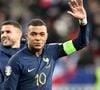 Dans son message, Olivier Giroud a également encouragé son successeur à s'attaquer au record de sélections détenu par Hugo Lloris.

Kylian Mbappé lors du match de football de la phase de groupes de l'Euro 2024 opposant la France à Gibraltar, à l'Allianz Riviera de Nice, le 18 novembre 2023. © Bruno Bebert / Bestimage