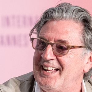 Daniel Auteuil en conférence de presse pour le film "Vie Privée" lors du 78ème Festival International du Film de Cannes, le 21 mai 2025. 

Photo : Estelle Carlier / Pool / Bestimage