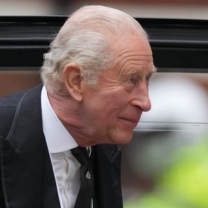 Le roi Charles III a assisté aux funérailles de la duchesse de Kent ce mardi à Westminster.

Le roi Charles III d'Angleterre - Les membres de la famille royale assistent aux funérailles de la duchesse de Kent, à la cathédrale de Westminster, à Londres, au Royaume-Uni.
© Julien Burton / Bestimage