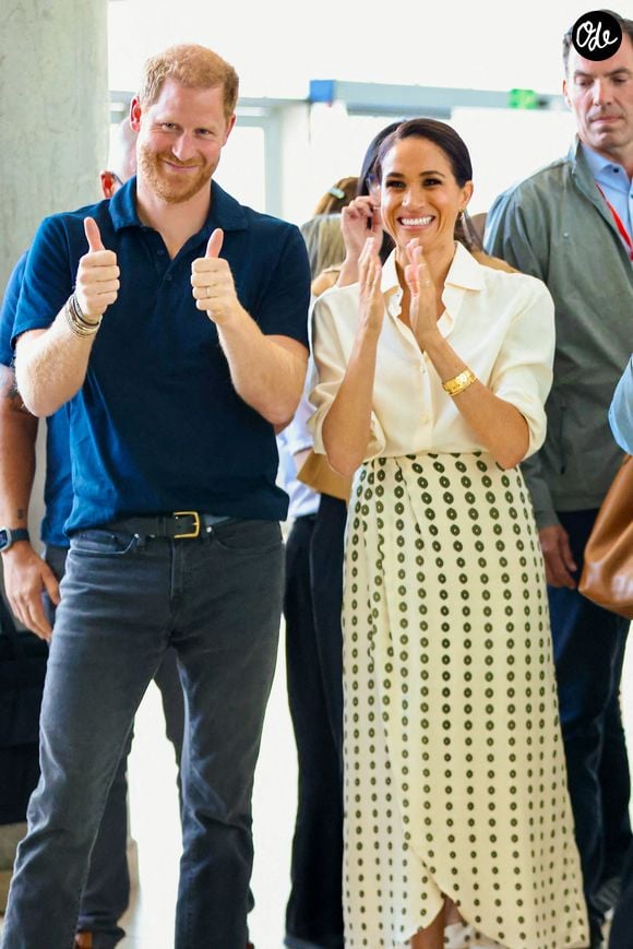 Le prince Harry, duc de Sussex, Meghan Markle, duchesse de Sussex, la vice-présidente Francia Marquez et Rafael Yerney Pinillo lors d'une rencontre avec plusieurs anciens combattants et l'équipe colombienne des Invictus Games au Centro de Rehabilitacion Inclusiva à Bogota - Photo de pool, avec l'aimable autorisation du bureau de la vice-présidente pour la DPPA / Mischa Schoemaker / ABACAPRESS.COM