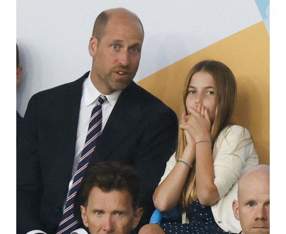 Le prince William, la princesse Charlotte de Galles, la princesse Leonor et l'infante Sofia d'Espagne dans les tribunes de la finale de l'UEFA Women's Euro 2025 "Angleterre - Espagne (1-1, 3-1 tab)" à Bâle Mirrorpix / Bestimage