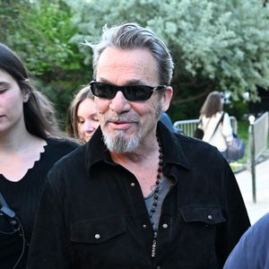 Florent Pagny ne se veut toutefois pas définitif et n'est pas contre l'idée de revenir pour une saison anniversaire.

Florent Pagny - Arrivées à l'enregistrement de l'émission "Serge Lama le dernier rappel!" au théâtre Marigny à Paris le 29 avril 2025.

© Yehiel Chekroune / Bestimage
