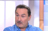 Gilles Lellouche dans C à Vous