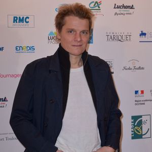 S'il n'apprécie par le côté "parisiano-parisianiste", il aime les quartiers bobos

Benabar assiste à un photocall lors du 21e Festival des Créations Télévisuelles de Luchon a Luchon, France, le 6 Fevrier 2019. Photo par Julien Reynaud/APS-Medias/ABACAPRESS.COM