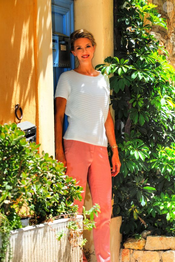 Exclusif - L'animatrice de télévision Julie Andrieu à Valbonne dans les Alpes Maritimes le 21 juin 2019.
© Patrice Lapoirie / Nice Matin / Bestimage