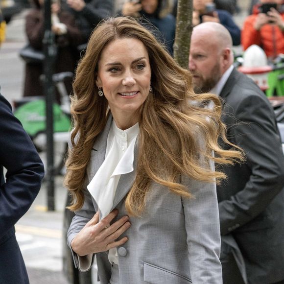 Kate Middleton assiste au Sommet sur l'avenir du travail, organisé par la Royal Foundation et le groupe de travail des entreprises pour la petite enfance à la Salesforce Tower, dans la City de Londres, au Royaume-Uni, le 18 novembre 2025. © Thomas Krych/ZUMA Press Wire/Bestimage