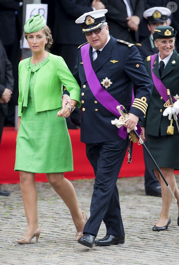 Cette annonce survient bien avant son mariage avec Claire Coombs.

Le prince Laurent de Belgique et la princesse Claire lors du défilé militaire de la Fête nationale, le 21 juillet 2015 à Bruxelles.