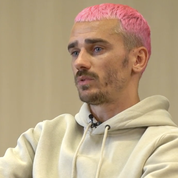 Une activité qui l’a conduit à devenir propriétaire et à créer, avec son père Alain Griezmann, l’Écurie Griezmann, installée à Mâcon, sa ville natale.

Antoine Griezman dans l'émission Le grand entretien