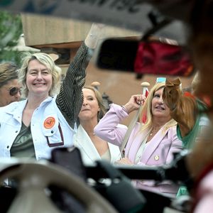 Le prince Albert II de Monaco a donné le départ de la 34eme édition du Rallye des Gazelles, depuis le chapiteau de Fonvieille à Monaco, en compagnie de Dominique Serra, la fondatrice et présidente du Rallye, de la marraine de coeur, Luana Belmondo, Nadia Fettah Alaoui, la ministre de l'Economie et des Finances du Royaume du Maroc, du président du Conseil National Monégasque, Thomas Brezzo, et des personnalités du gouvernement. © Bruno Bebert / Bestimage