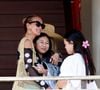 "On a fait le deuil de cet enfant que l’on n’a pas pu aller chercher, racontait Laeticia sur France 2. C’était un petit garçon qui s’appelait Shayne."
Exclusif - Laeticia Hallyday et sa fille Joy sont aller accueillir Jade à l'aéroport de Saint-Barthélemy-Rémy-de-Haenen, Antilles françaises, France, le 15 mars 2025. © Dominique Jacovides Bestimage