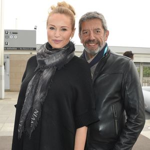 Adriana Karembeu enceinte et Michel Cymes - L'association "Premiers de cordée" organisait une journée Evasion où des milliers d'enfants ont participé à des ateliers sportifs encadrés par des parrains de renom au Stade de France à Saint-Denis le 16 mai 2018. © Coadic Guirec/Bestimage