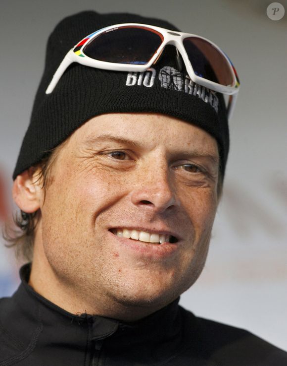 L'ancien champion cycliste allemand Jan Ullrich photographié avant la course d'adieu pour l'Allemand Steffen Wesemann à Wolmirstedt, Allemagne, le 4 octobre 2008. Photo by Jens Wolf/DPA/Cameleon/ABACAPRESS.COM