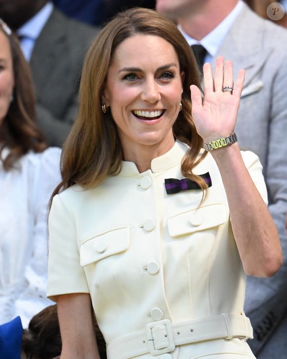 Et son dernier projet pourrait en surprendre plus d'un... 

La princesse Catherine (Kate) Middleton, princesse de Galles, assiste à la finale féminine des championnats de Wimbledon, 13ème journée à Wimbledon le 12 juillet 2025. (Mirrorpix / Bestimage).