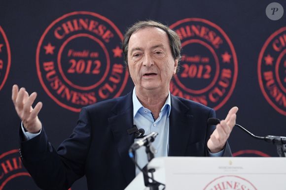 Plus qu’un patron au sens classique, Michel-Édouard Leclerc est aujourd’hui le stratège et l’incarnation publique d’un collectif qu’il influence sans le posséder.

Exclusif - Michel-Edouard Leclerc - Déjeuner du Chinese Business Club en l'honneur de M.E. Leclerc à l'InterContinental Paris le 31 janvier 2023. © Rachid Bellak/bestimage