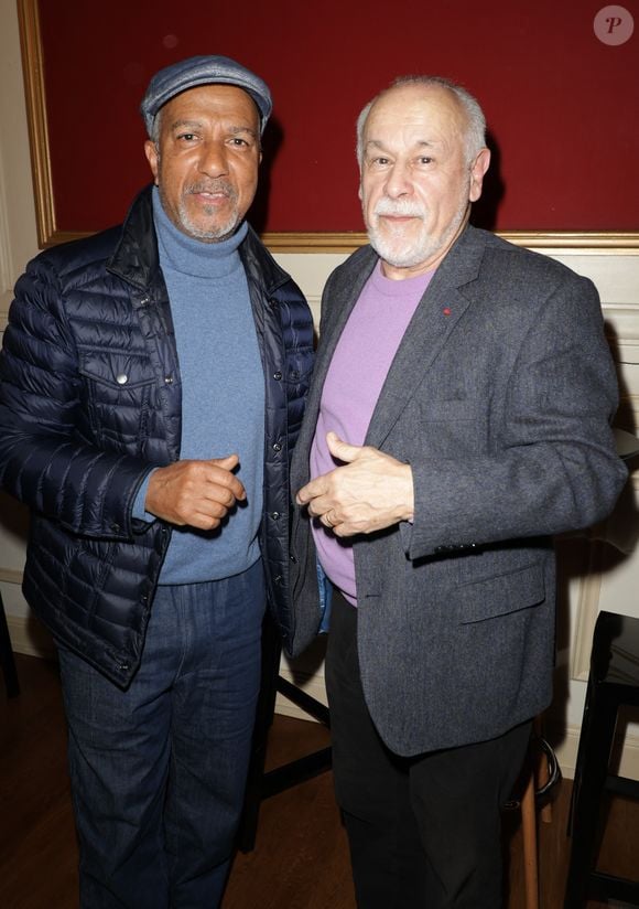 La star des Inconnus a également répondu présent à l'appel

Exclusif -  Pascal Légitimus et Francis Perrin - 50ème de la pièce "Lyly" avec M. Bernier et F. Perrin au théâtre de Paris le 27 mars 2025. © Coadic Guirec/Bestimage