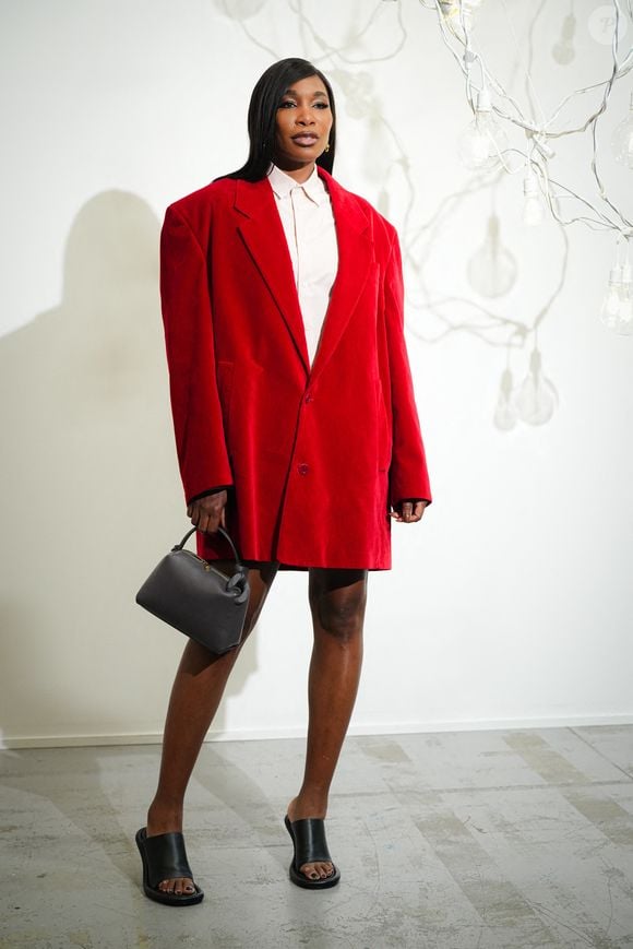Venus Williams assiste au défilé de mode JW Anderson lors du défilé de mode homme printemps/été 2025 de Milan, le 16 juin 2024.

Photo : Lucia Sabatelli / Bestimage