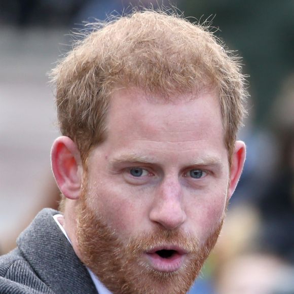 Le prince Harry, duc de Sussex,  et Meghan Markle, duchesse de Sussex,  enceinte, lors d'une visite à Birkenhead le 14 janvier 2019. 
Backgrid USA / Bestimage