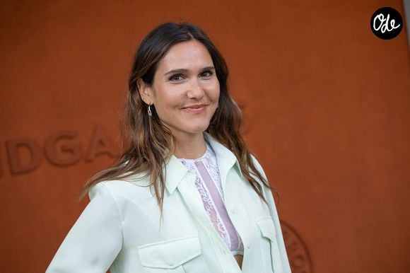Dans Gala, la chanteuse confie avoir vécu cette rupture comme un véritable bouleversement : "Mon monde s’est effondré."

Joyce Jonathan assiste au tournoi de Roland-Garros 2026, le 1er juin 2026 à Paris, en France. Photo : Laurent Zabulon/ABACAPRESS.COM