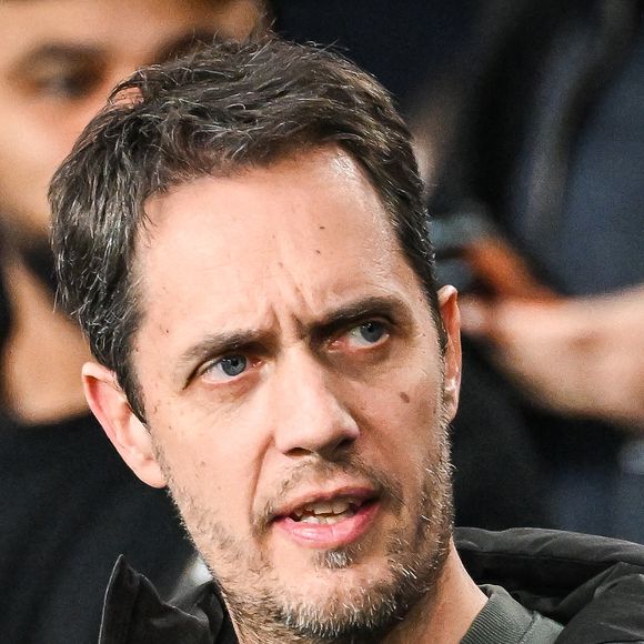 Dans la suite de son discours, Grand Corps Malade a révélé ce qui ne lui avait pas manqué de la France, qu’il a toujours surveillée du coin de l’œil malgré la distance. 

8 février 2026, Paris, France, France : Fabien MARSAUD (Grand corps Malade) lors du match de Ligue 1 entre Paris Saint-Germain (PSG) et l'Olympique de Marseille (OM) au Stade du Parc des Princes le 08 février 2026 à Paris, France. (Image de crédit : © Matthieu Mirville/ZUMA Press Wire/Bestimage)