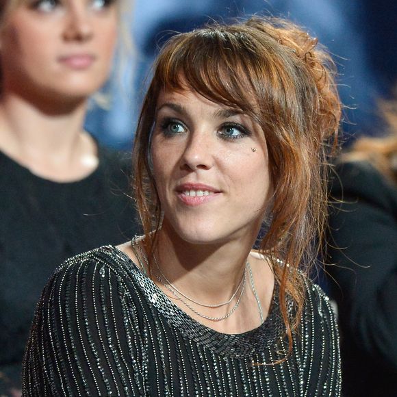 Exclusif - Zaz à l'enregistrement de l'émission "Hier Encore" avec Charles Aznavour à l'Olympia, le 20 mai 2014.

Photo : Frederic Nebinger / Bestimage