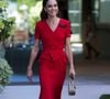 Elle portait une longue robe rouge à manches courtes et le traditionnel noeud de la compétition

La princesse de Galles (Catherine « Kate » Middleton) lors de la treizième journée du tournoi de Wimbledon 2026, à l'All England Lawn Tennis and Croquet Club, à Londres. Date de la photo : samedi 11 juillet 2026. ©PA Photo/ Bestimage