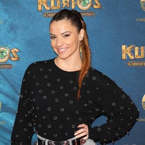 Et le voilà donc en duo avec la danseuse bulgare 

Denitsa Ikonomova à la première du spectacle du Cirque du Soleil "Kurios, Cabinet des curiosités" à Chatou, le 21 novembre 2023.

Photo : Coadic Guirec / Bestimage