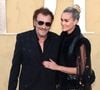 Une influenceuse suivie par plus de 200 000 abonnés est la petite-fille d'un célèbre compositeur. 
Archive - Johnny Hallyday et sa femme Laeticia à la présentation de la collection Dior croisière by Maria Grazia Chiuri à Calabasas, le 11 mai 2017.
Crédit : Chris Delmas / Bestimage