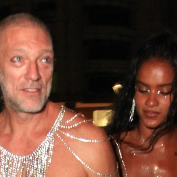 Reste à savoir si Tina Kunakey a croisé la route de son ex-mari, Vincent Cassel...

Vincent Cassel et Narah Baptista ors du carnaval de Rio de Janeiro.

Photo : Backgrid USA / Bestimage