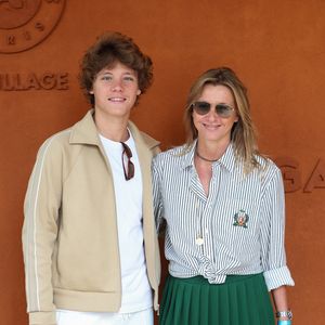 Roman Lavoine, Sarah Poniatowski en tribune lors des Internationaux de France 2025 à Roland Garros le 01 juin 2025 à Paris, France. Photo by Nasser Berzane/ABACAPRESS.COM